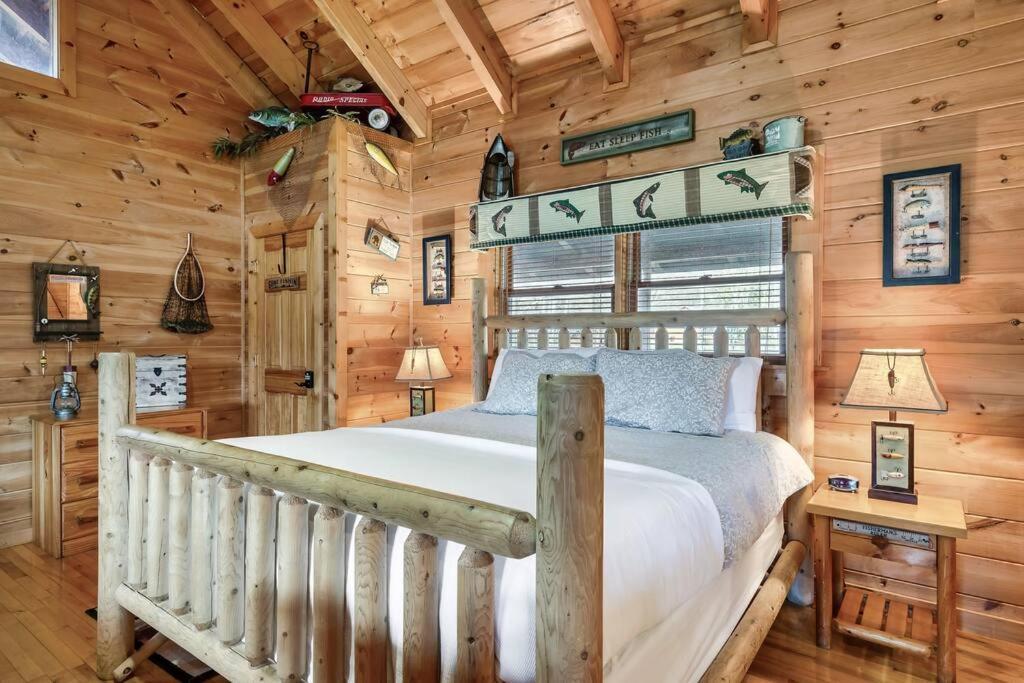 Villa Spectacular Mtns Views With Private Hot Tub With Pool Table And Private Pond Sevierville Exterior foto